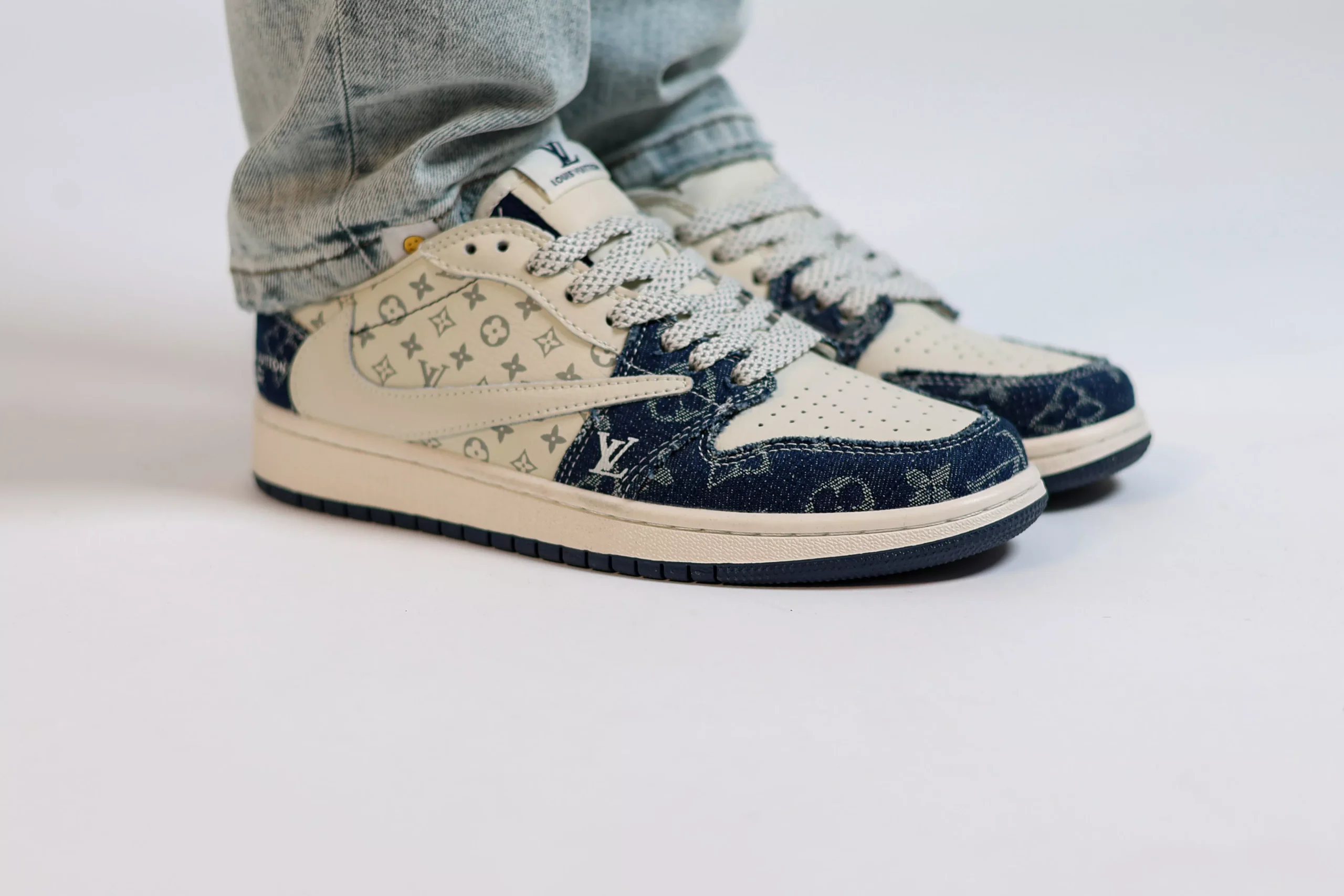 کفش ترویس - تصویر 2